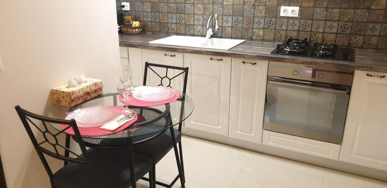 Central Apartment Dumdix Braşov Eksteriør billede